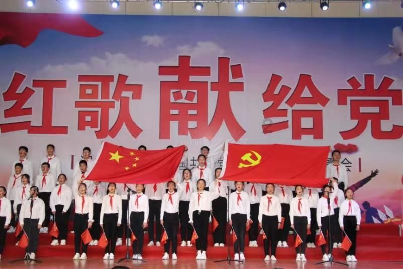 甜美公主的绚丽装扮